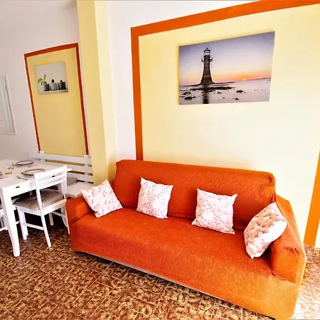 아파트 Perla 7 Moderno E Confortevole Climatizzato Adiacente La Spiaggia Ed Il Centro Paese 리도 디 폼포사