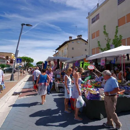 Perla 7 Moderno E Confortevole Climatizzato Adiacente La Spiaggia Ed Il Centro Paese Appartement